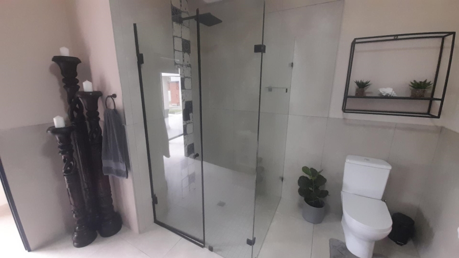 4 Bedroom Property for Sale in Meerhof North West